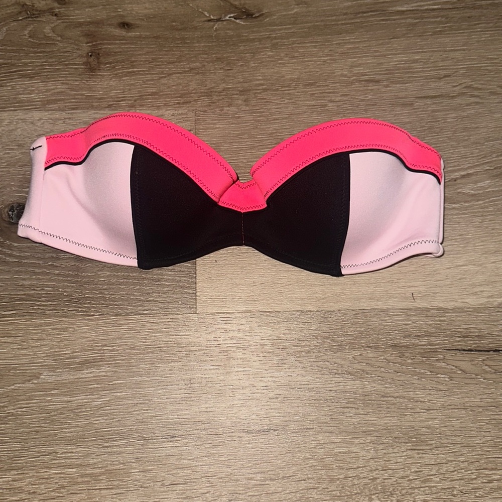 Victoria’s Secret push up strapless swim / bikini top